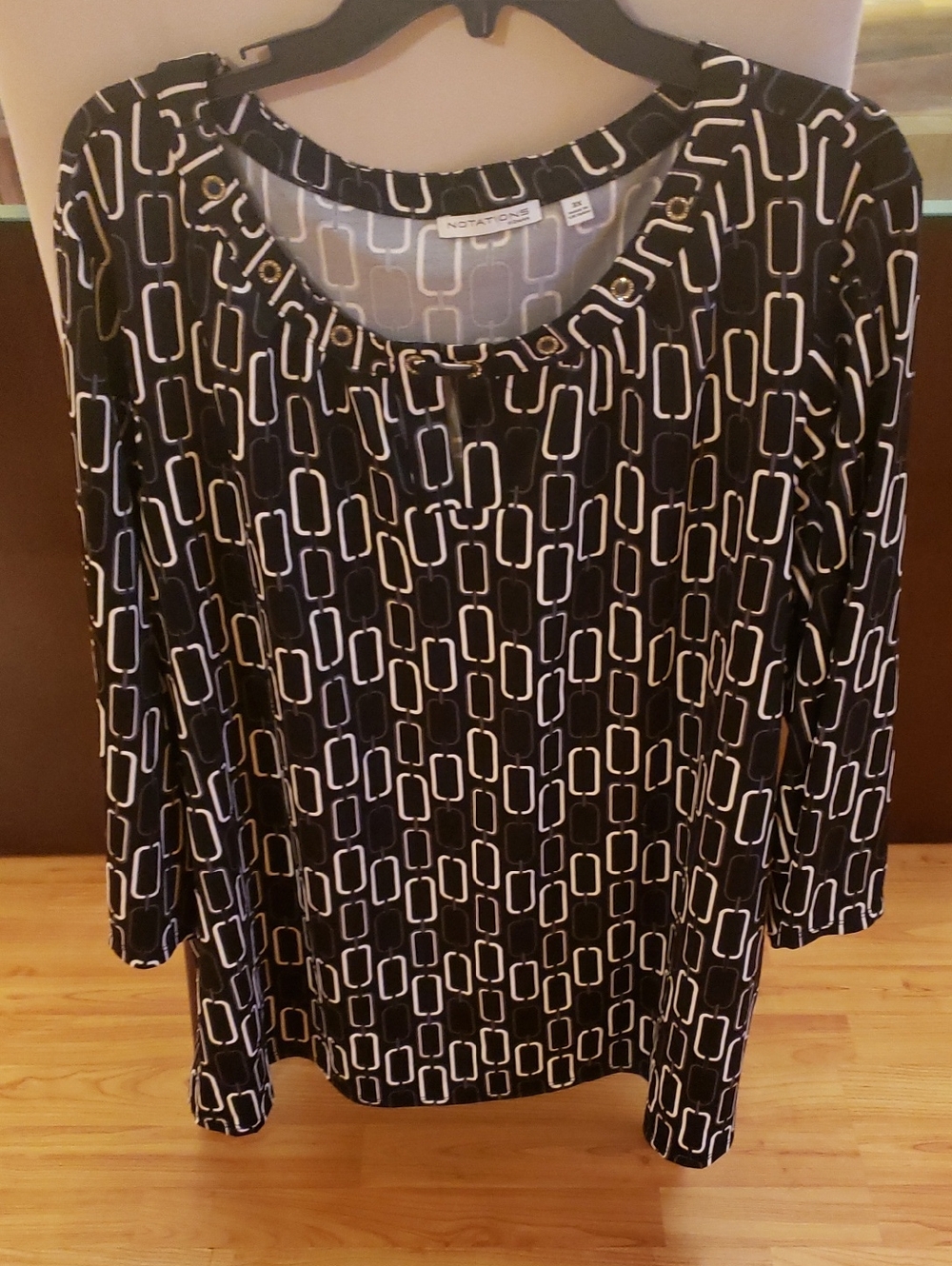 Notations Black Long-Sleeve Dress with White Chain-Link Print